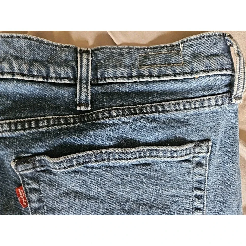 Levi's 502 Premium Jeans Tapered Big E Men's Size 42x30 Medium Wash
